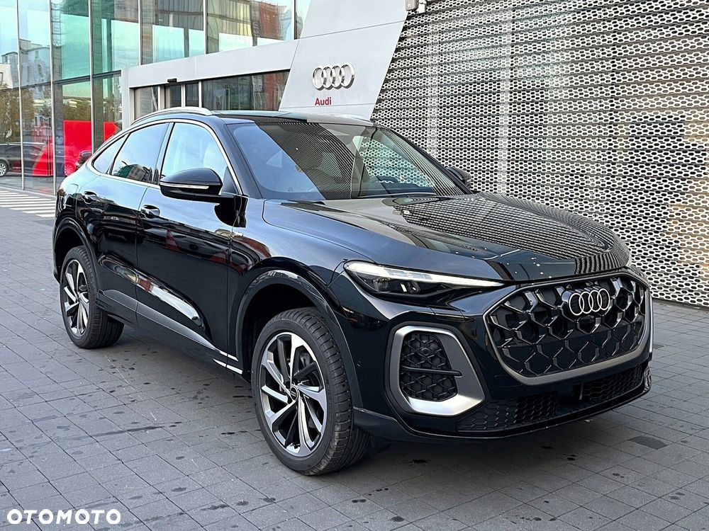 Audi Q5 Sportback - 12