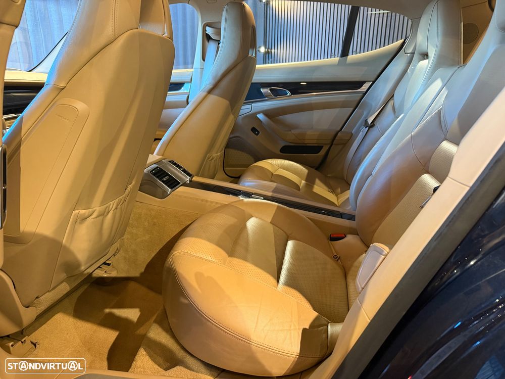 Porsche Panamera Platinum Edition - 28