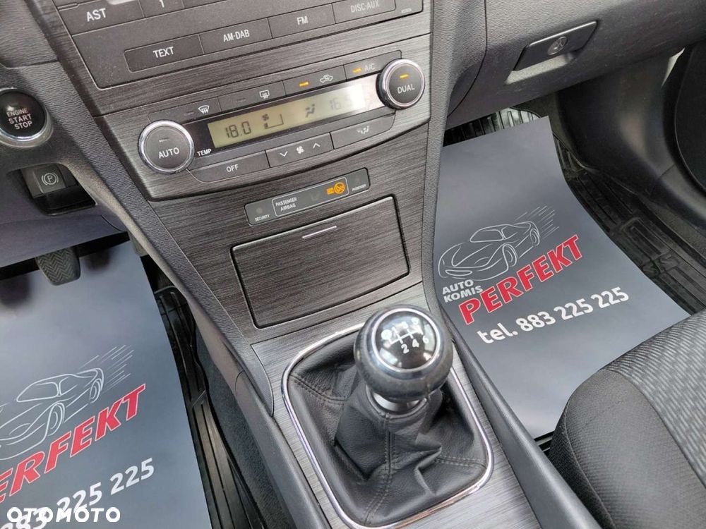 Toyota Avensis - 20