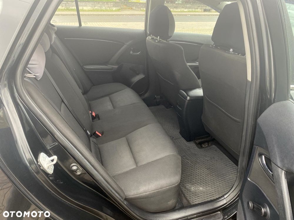 Toyota Avensis 2.0 D-4D Premium - 11