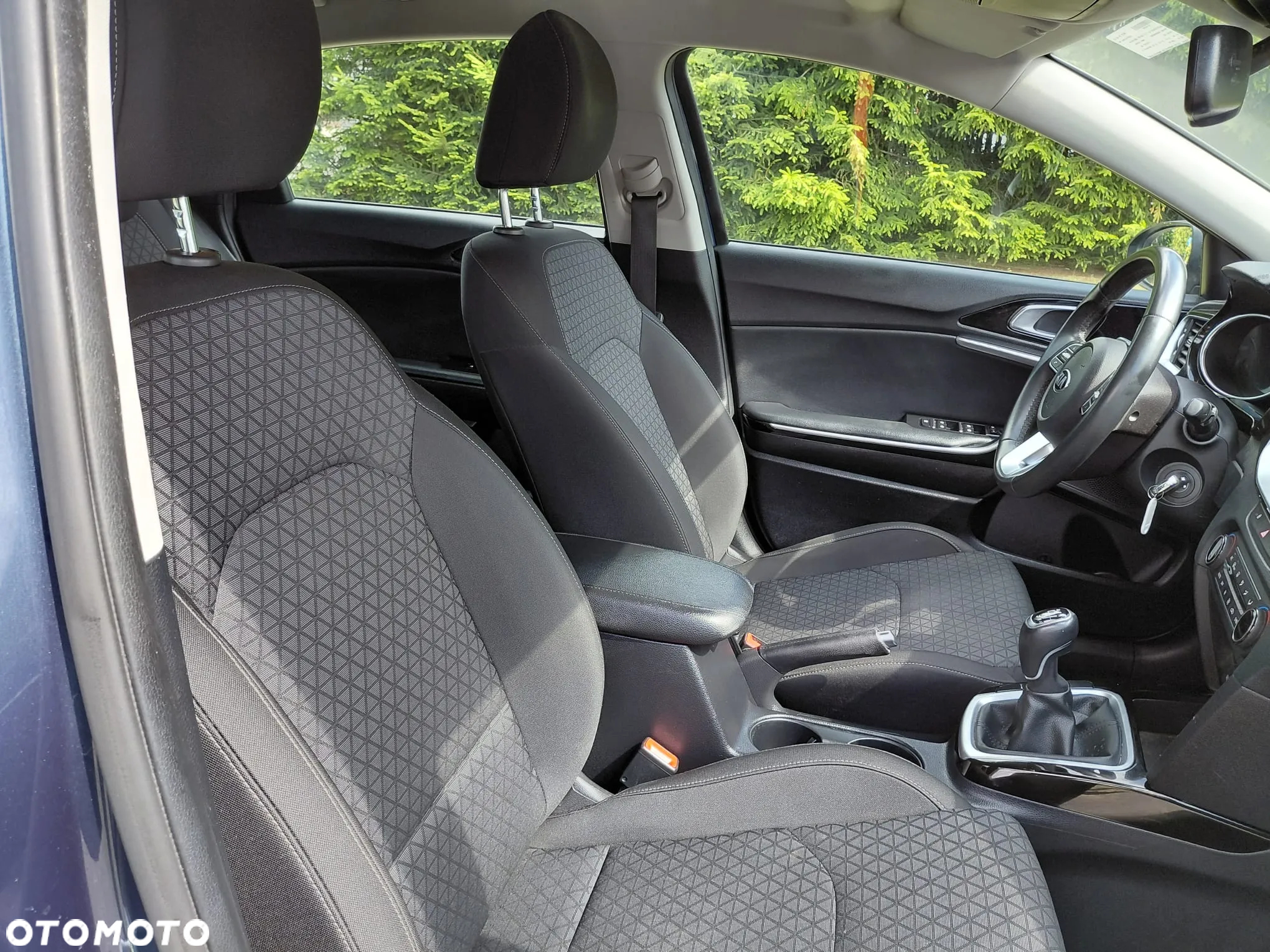 Kia Ceed - 15