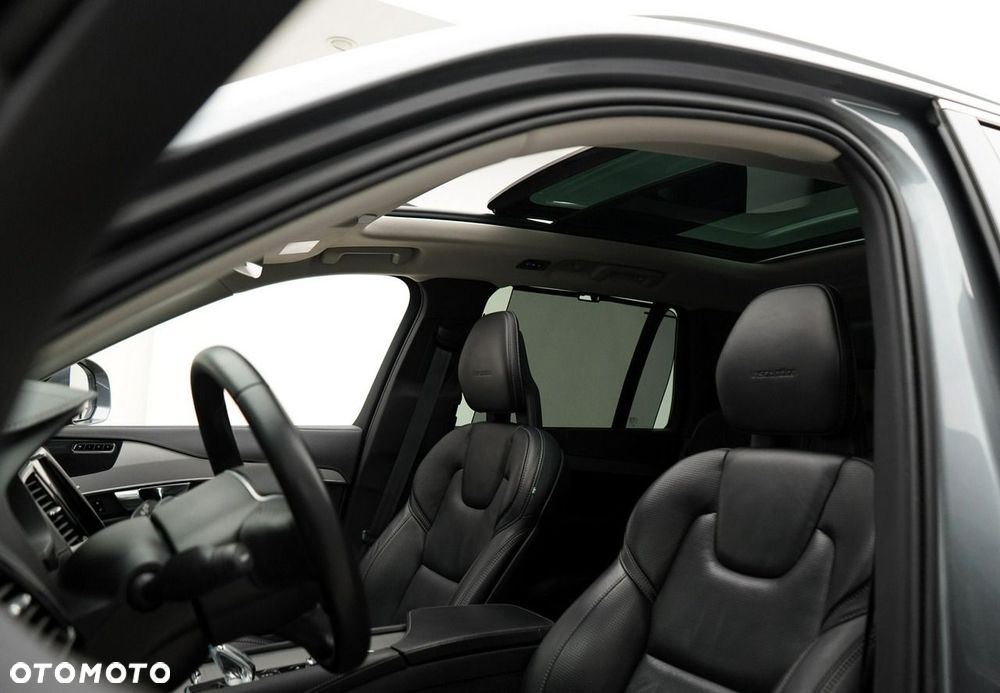 Volvo XC 90 - 17