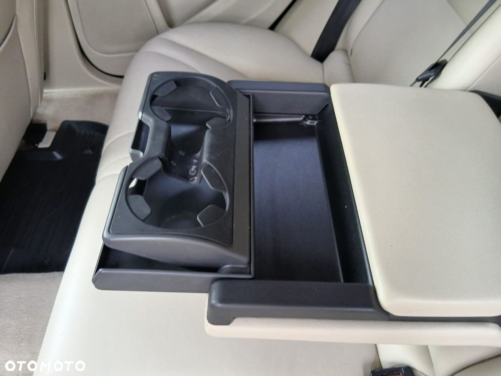 Volvo V60 Cross Country D3 Summum - 40