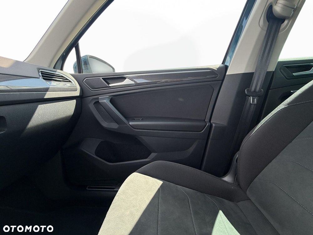 Volkswagen Tiguan 2.0 TSI 4Mot Elegance DSG - 34
