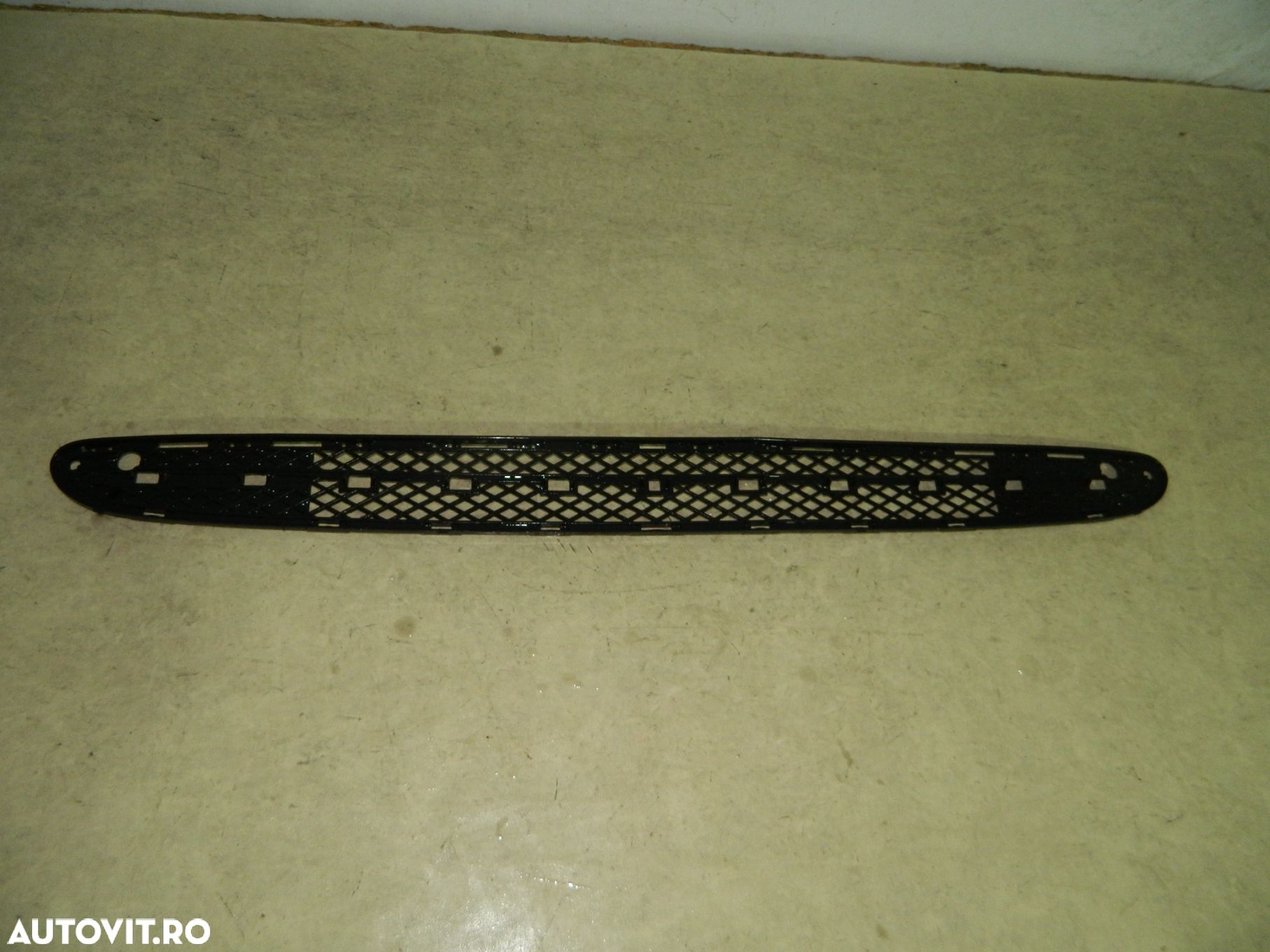 Grila centrala bara fata, Mercedes C-Class W203, 2000, 2001, 2002, 2003, 2004, A2038851323 - 1