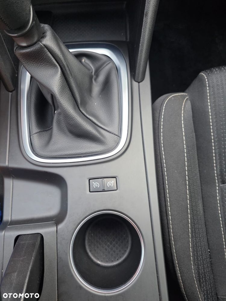 Renault Megane 1.5 Blue dCi Intens - 27