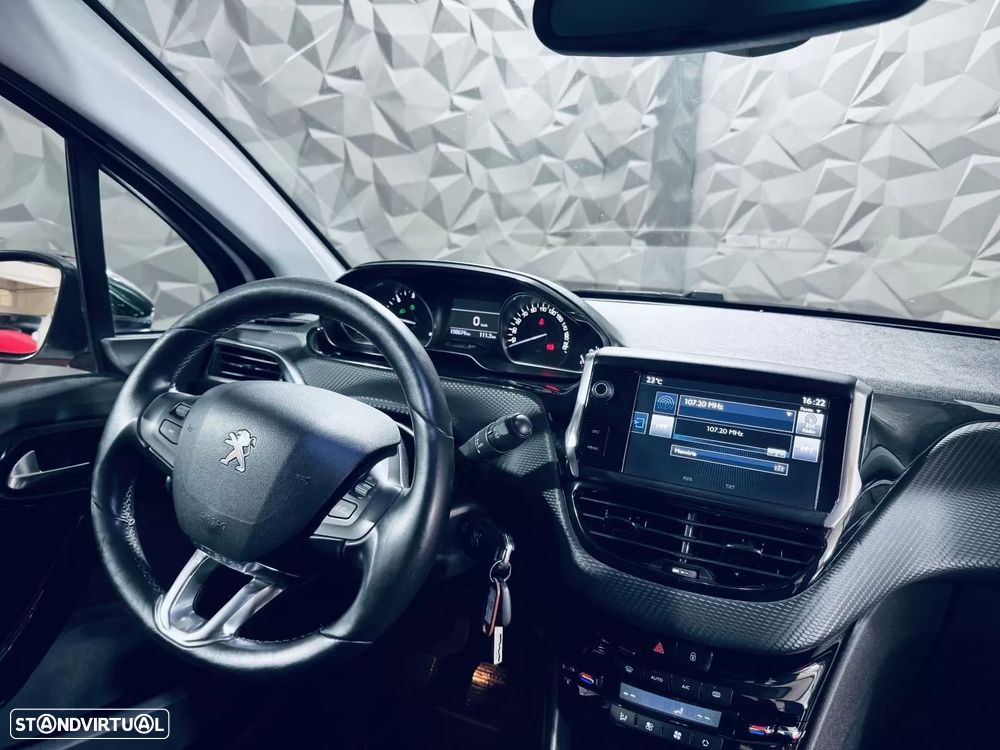 Peugeot 208 1.6 BlueHDi Allure - 18