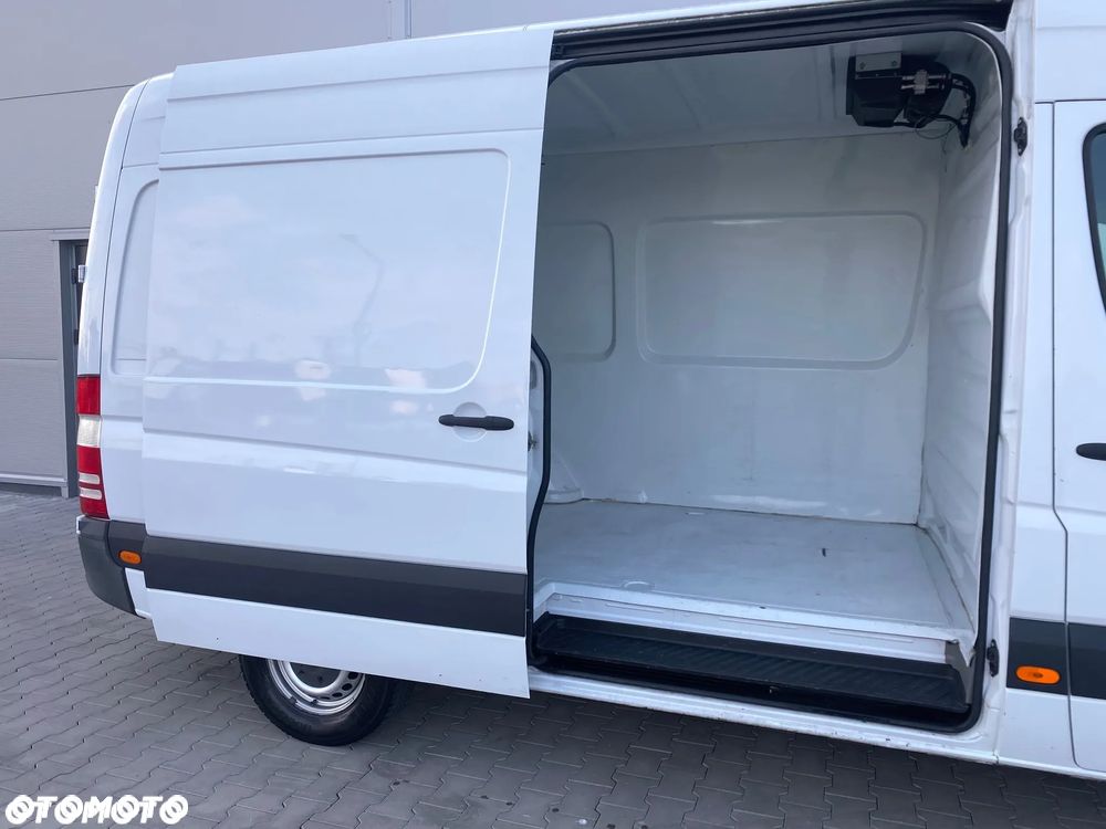Mercedes-Benz Sprinter - 6
