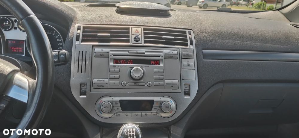 Ford Kuga 2.0 TDCi Titanium - 11