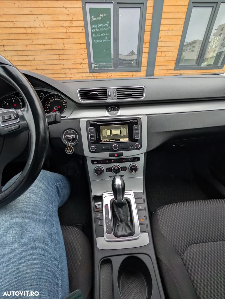 Volkswagen Passat Variant 2.0 TDI DSG Individual Chrom - 13