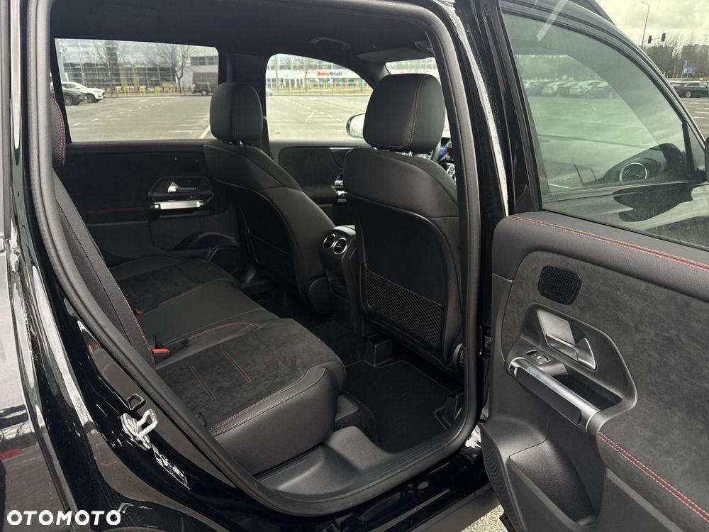 Mercedes-Benz GLB - 19