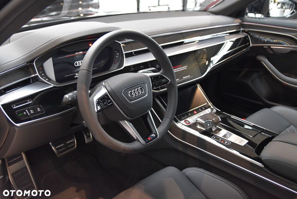 Audi S8 - 5