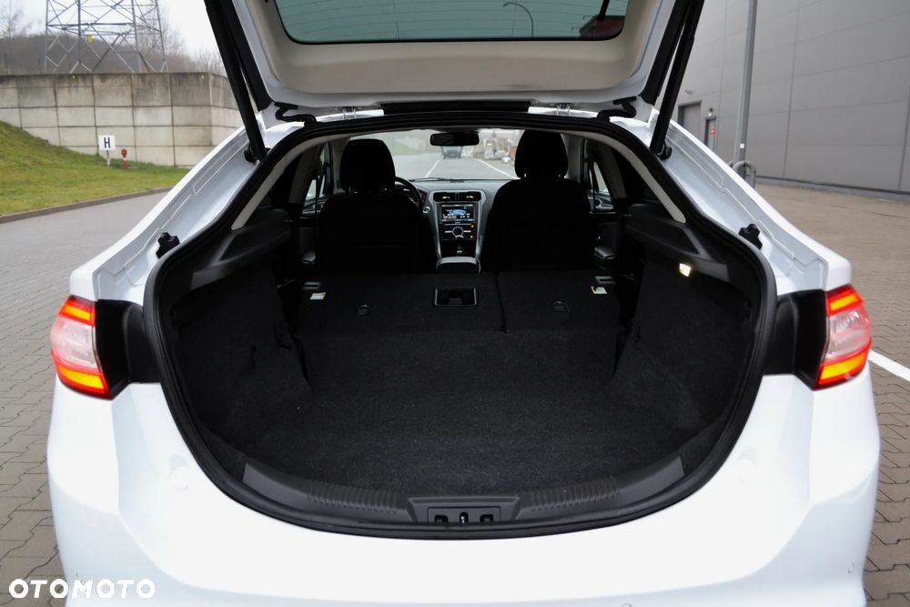 Ford Mondeo 2.0 TDCi STart-Stopp ST-Line - 32