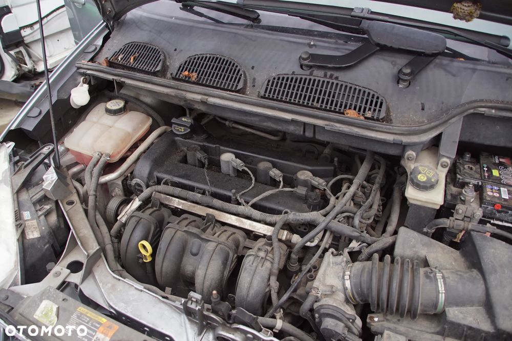 Auto na części - Ford Focus C-Max MK1 1.8 16V 120 KM CSDA MTX75 Machine Silver 2004R Silnik Skrzynia Drzwi Szyba Błotnik Maska Klapa Zderzak Lusterko Sterownik Moduł Czujnik Deska Kokpit Licznik Kierownica - 17