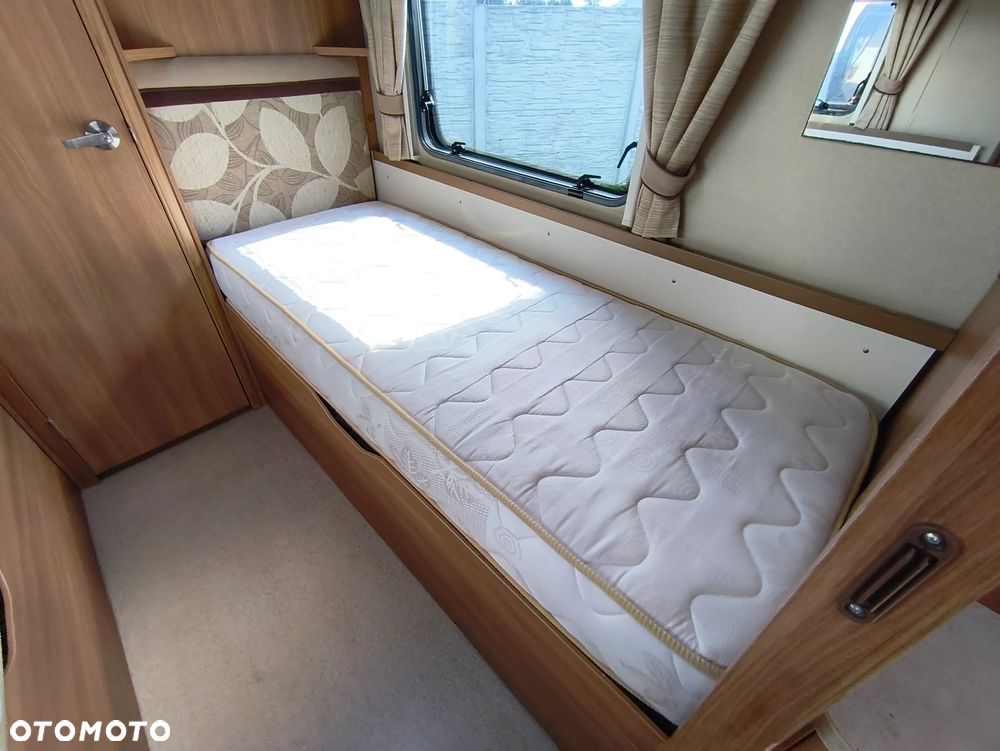 SWIFT CONQUEROR 565 - 29