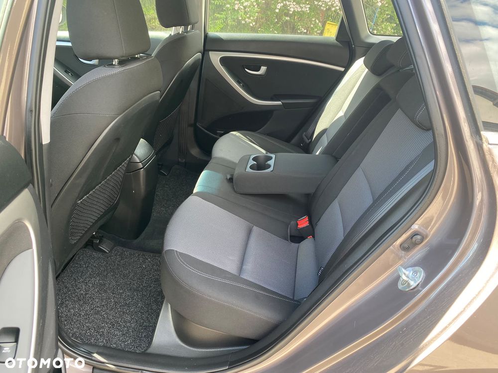 Hyundai i30 1.6 GDI Classic - 13