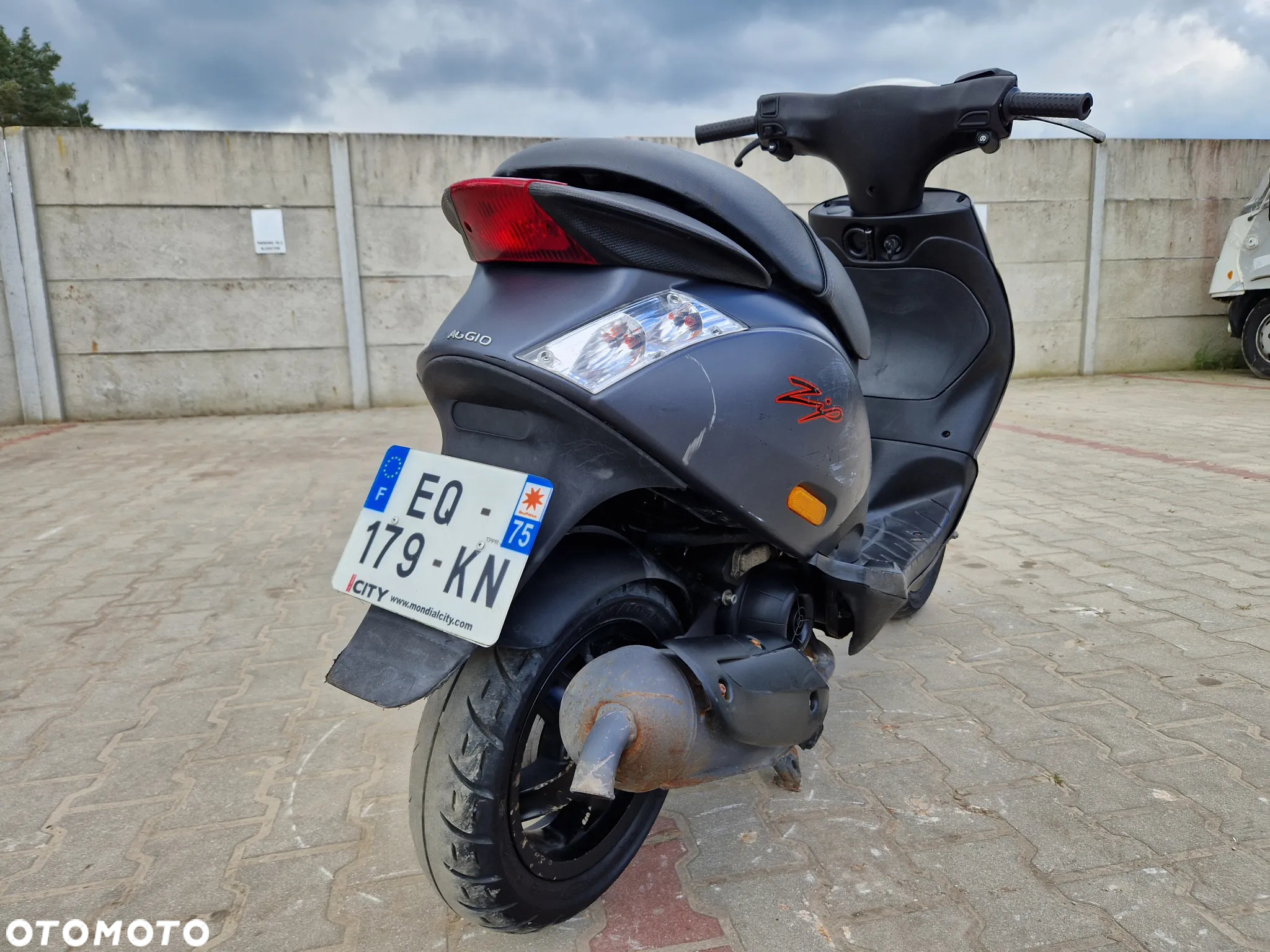 Piaggio ZIP - 21