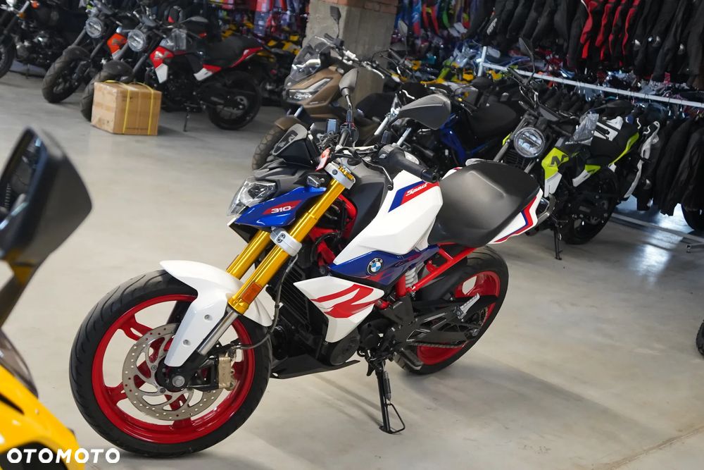 BMW G - 6