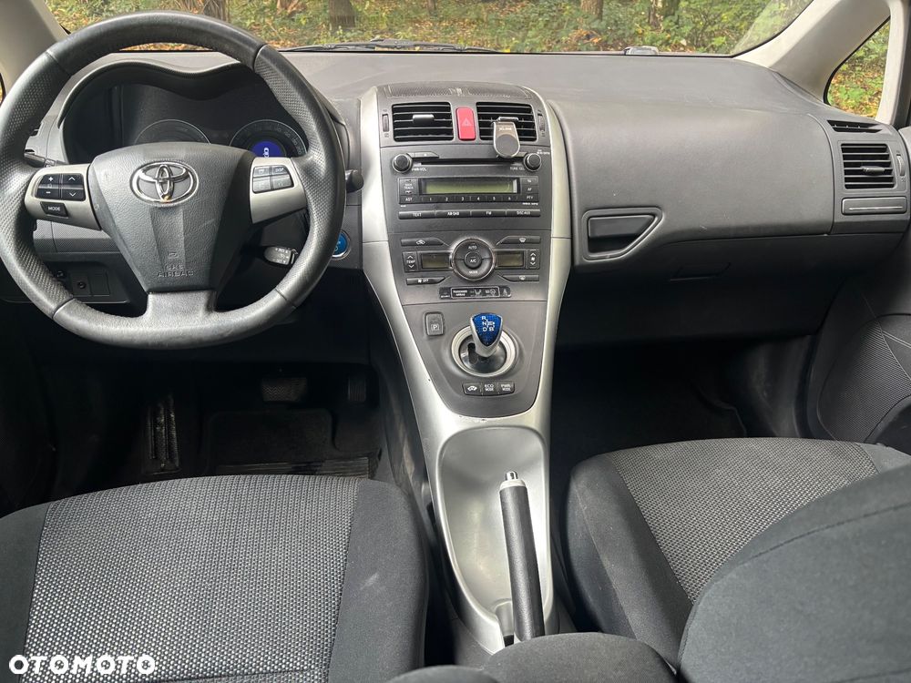 Toyota Auris 1.8 HSD Luna - 11