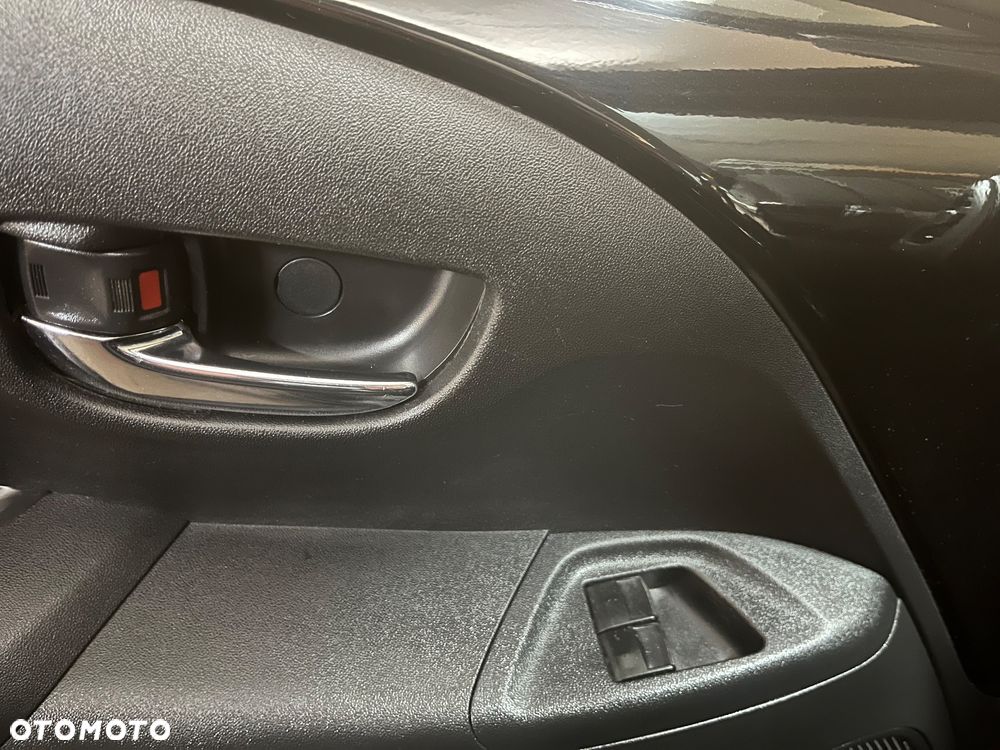 Toyota Aygo x-clusiv - 12