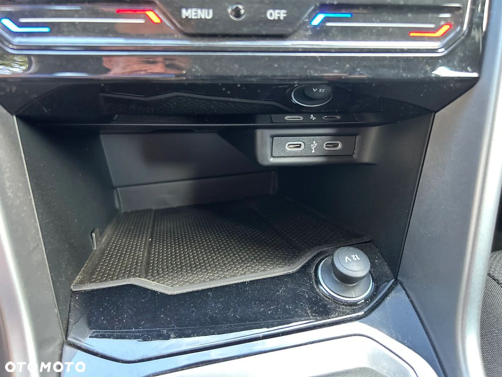 Volkswagen T-Roc 1.5 TSI Life DSG - 24