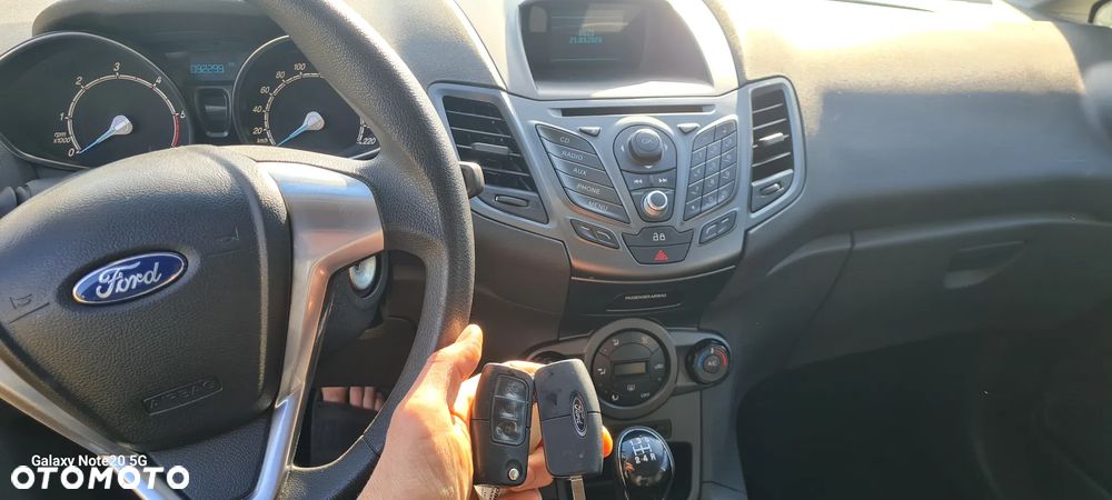 Ford Fiesta 1.6 TDCi SYNC Edition - 4