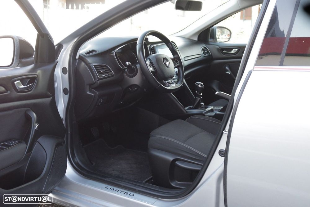 Renault Mégane 1.5 Blue dCi Limited - 15