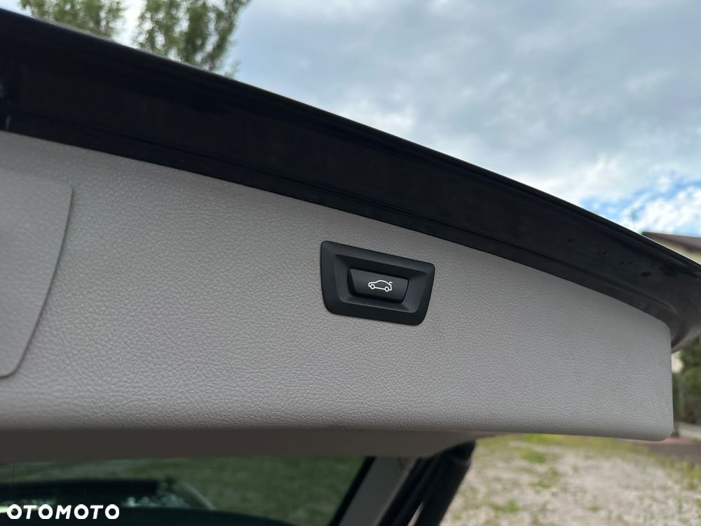 BMW Seria 3 318d Luxury Line - 8
