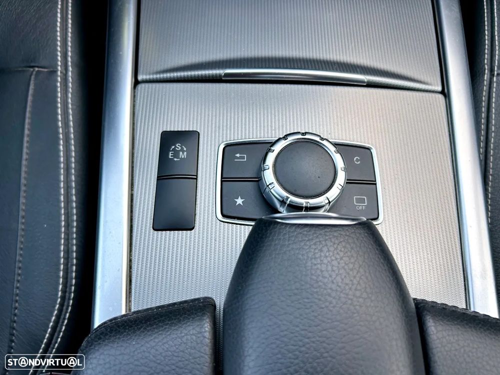 Mercedes-Benz E 300 Bluetec Hybrid Avantgarde - 19