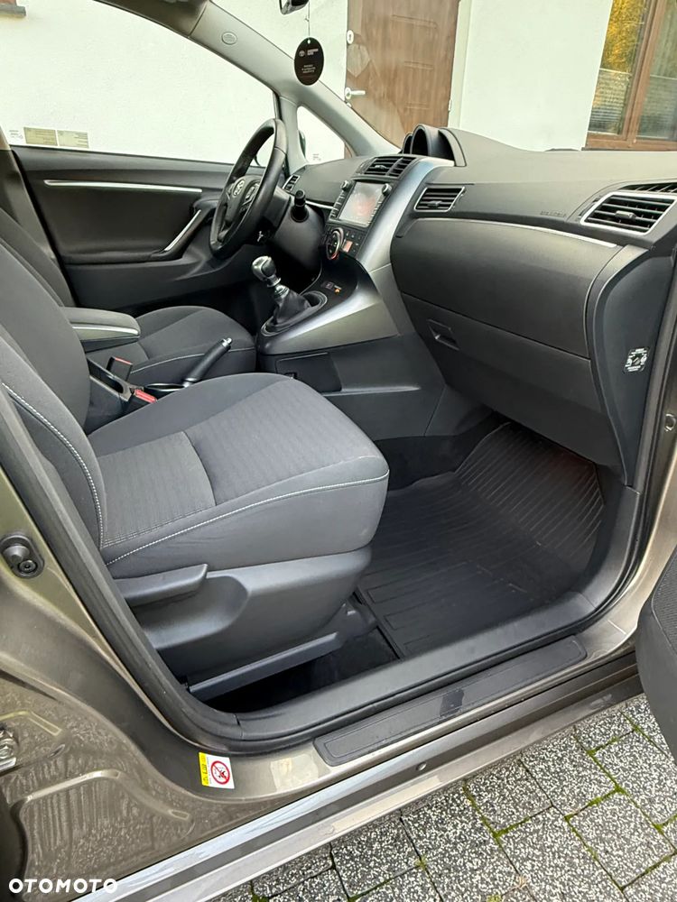 Toyota Verso - 23