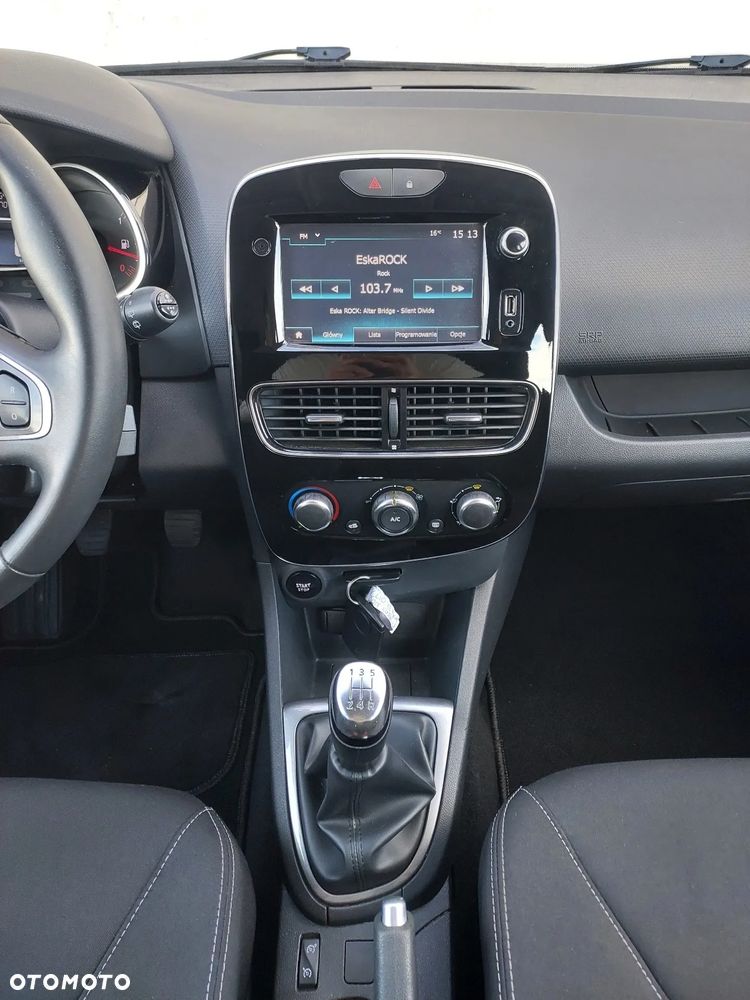 Renault Clio 1.2 16V Limited - 30