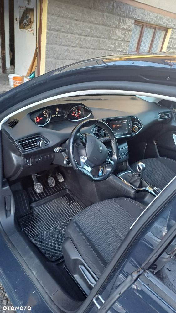 Peugeot 308 - 15