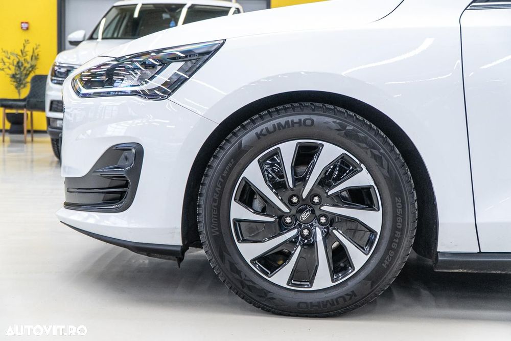 Ford Focus 1.0 EcoBoost Titanium - 34