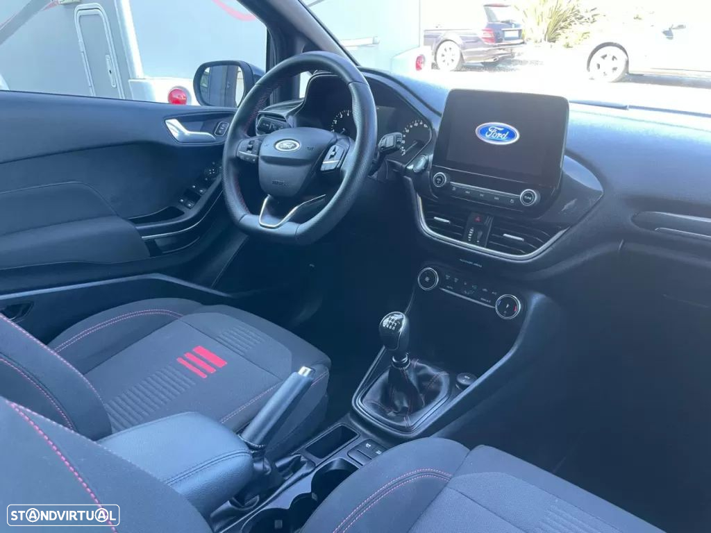Ford Fiesta 1.0 EcoBoost ST-Line - 27