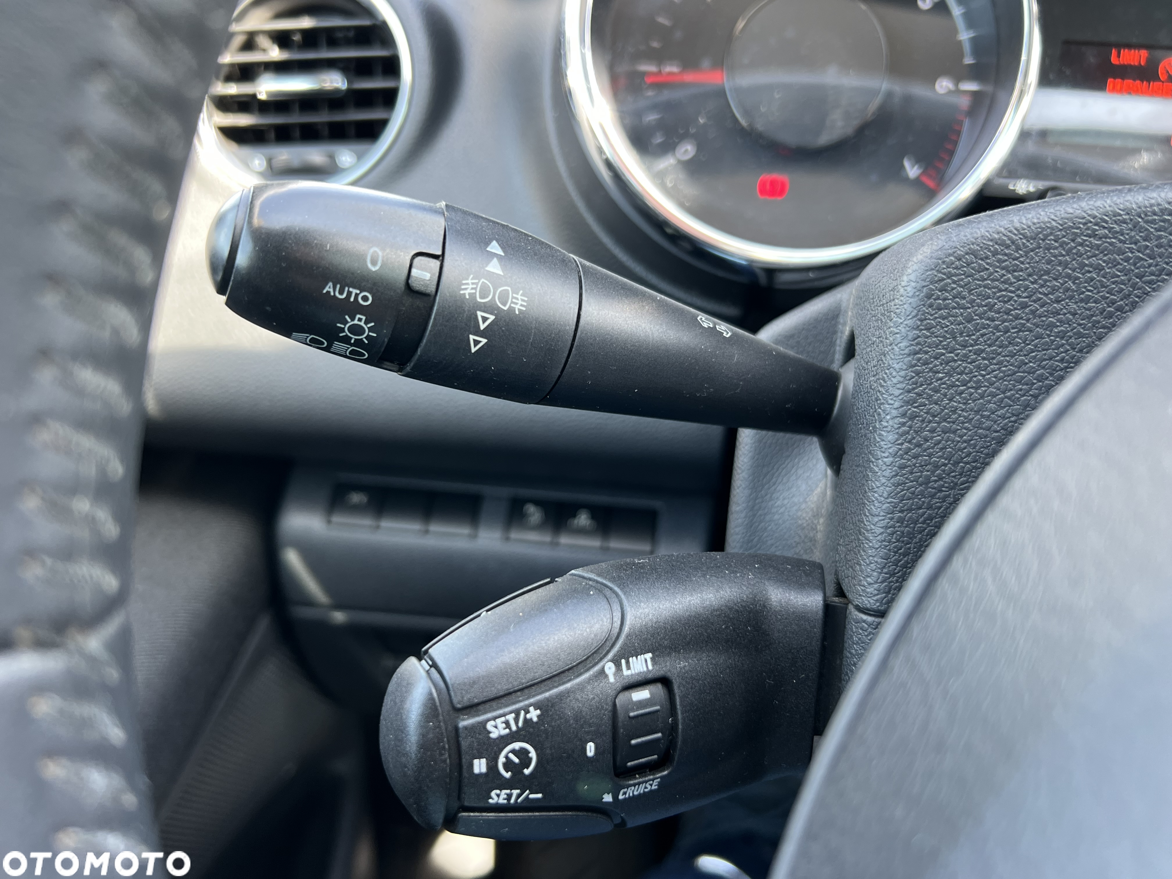 Peugeot 5008 1.6 Active 7os - 32