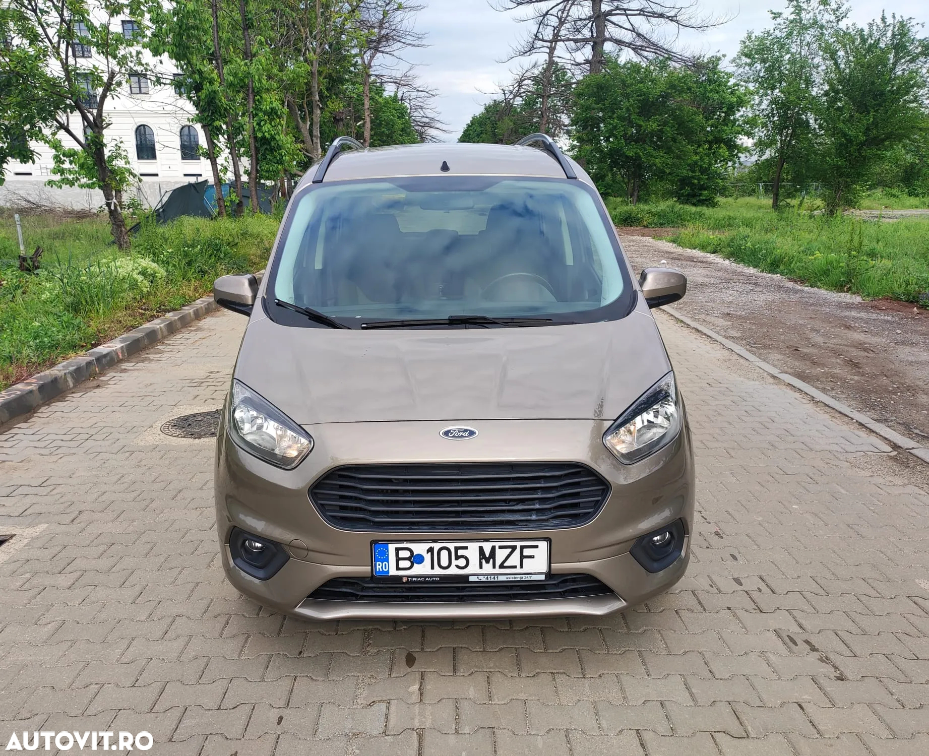 Ford Tourneo Courier 1.0 EcoBoost Titanium - 3