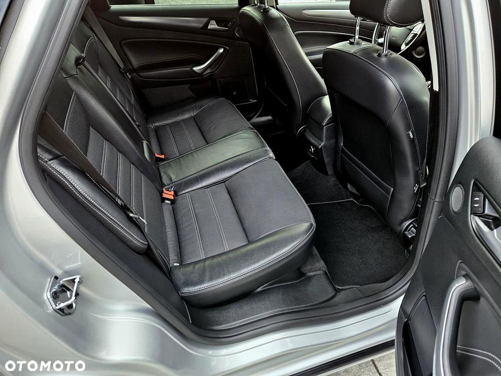 Ford Mondeo 2.0 TDCi Titanium - 23