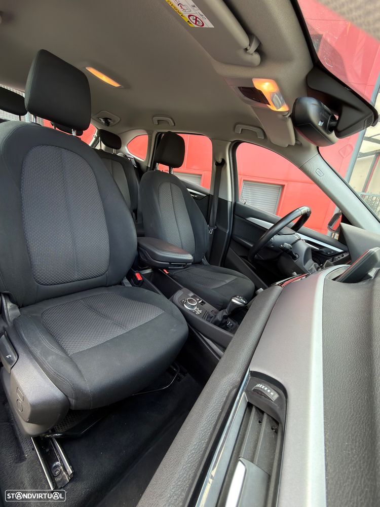 BMW X1 xDrive25e - 10