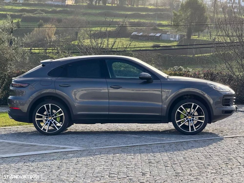 Porsche Cayenne Coupé E-Hybrid - 36