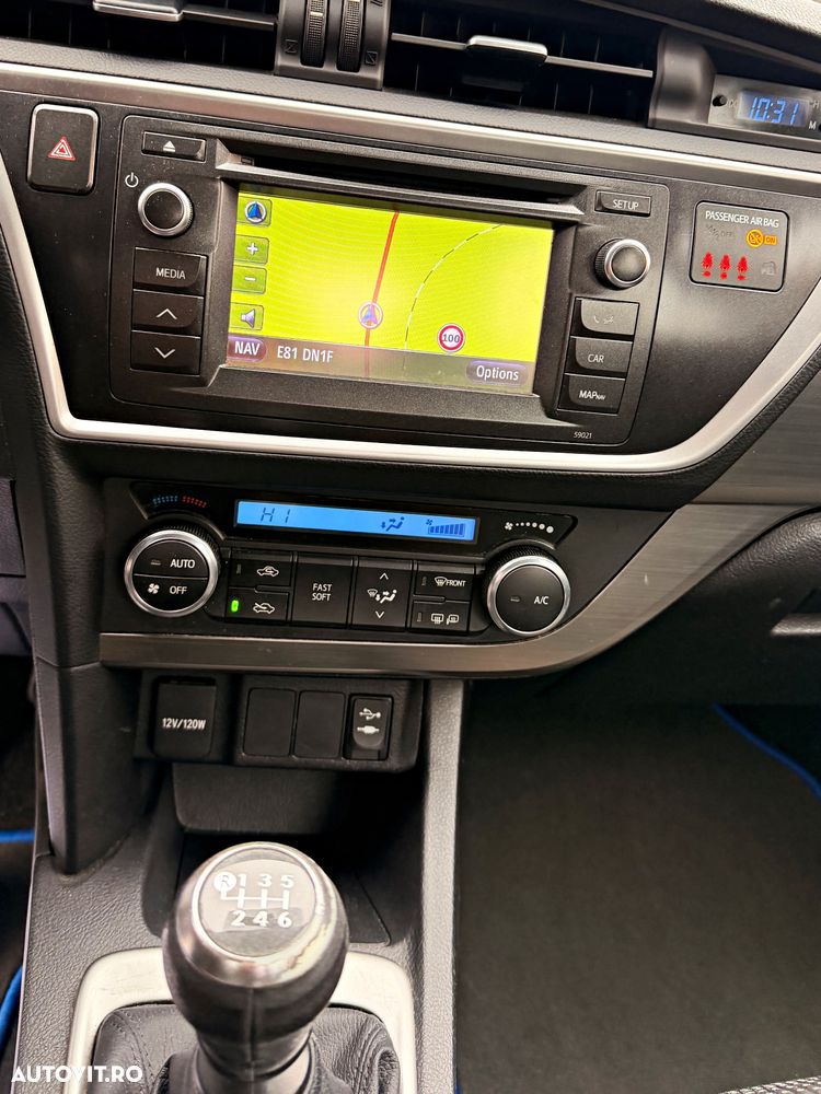 Toyota Auris 1.4 D-4D Unique - 19