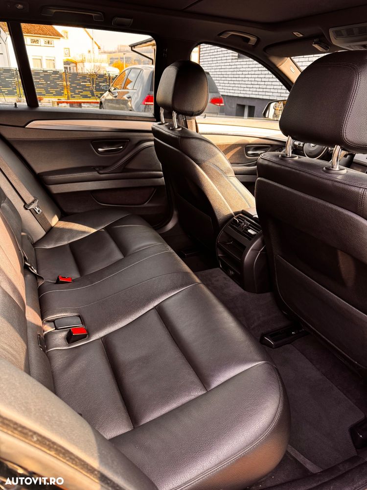 BMW Seria 5 520d Aut. M Sport Edition - 13