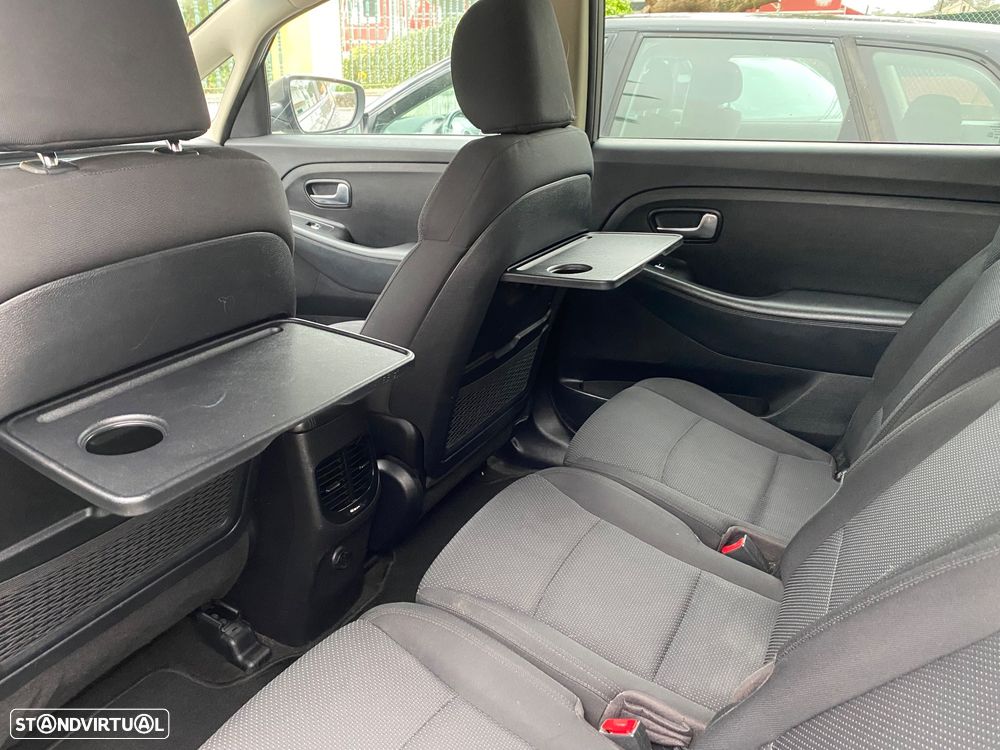 Kia Carens 1.7 CRDi ISG TX - 11