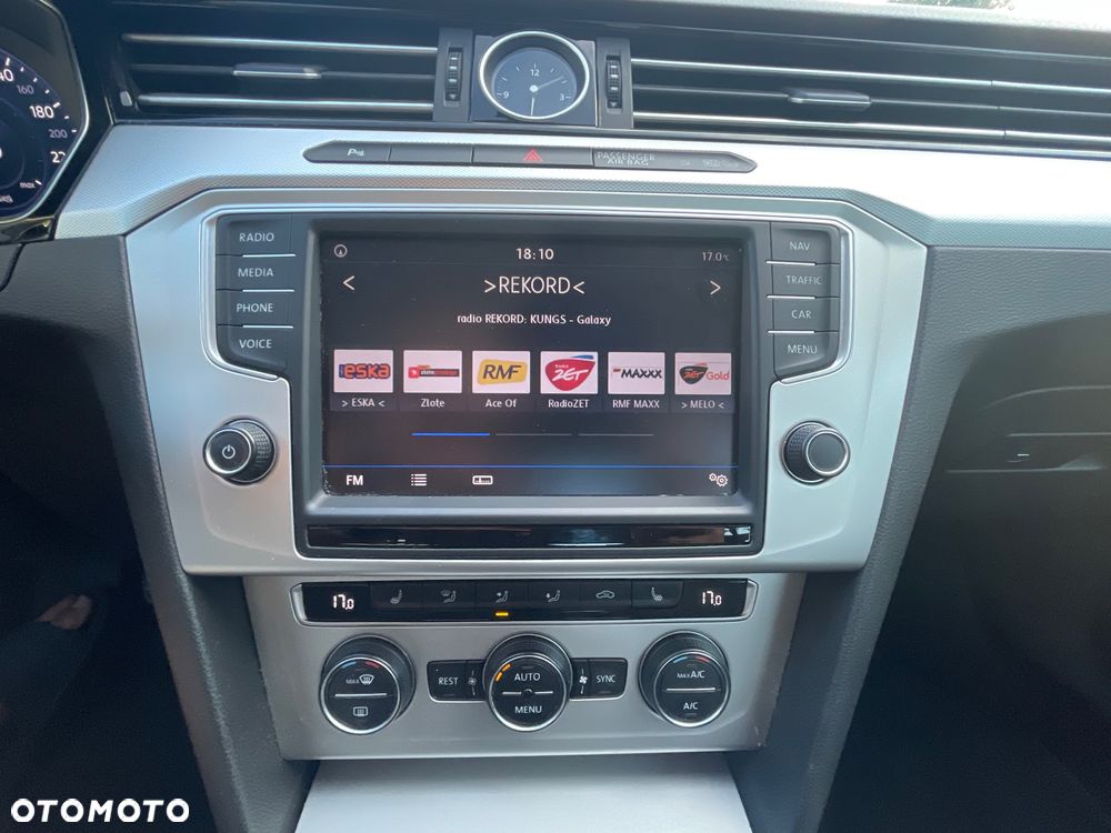 Volkswagen Passat 2.0 TDI SCR Highline - 9