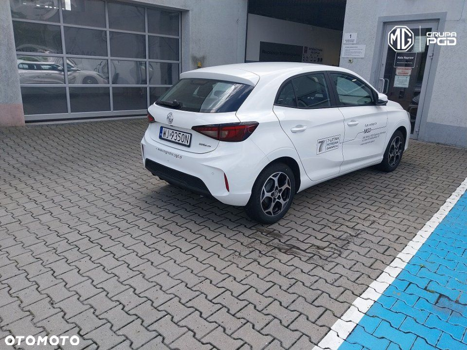 MG MG3 - 3