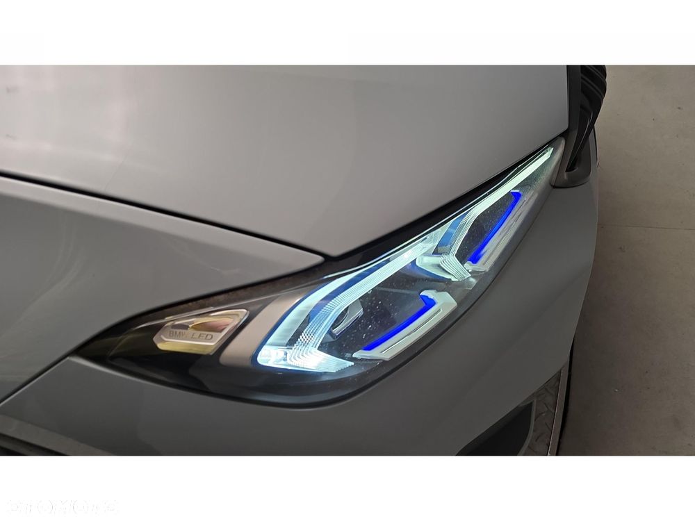 BMW Seria 3 - 26