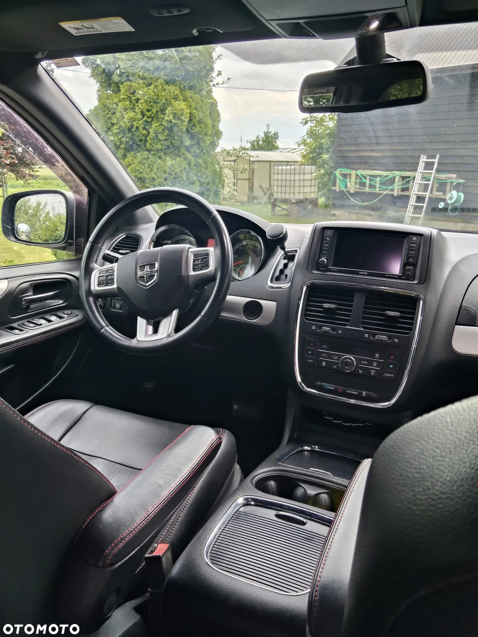 Dodge Grand Caravan - 6