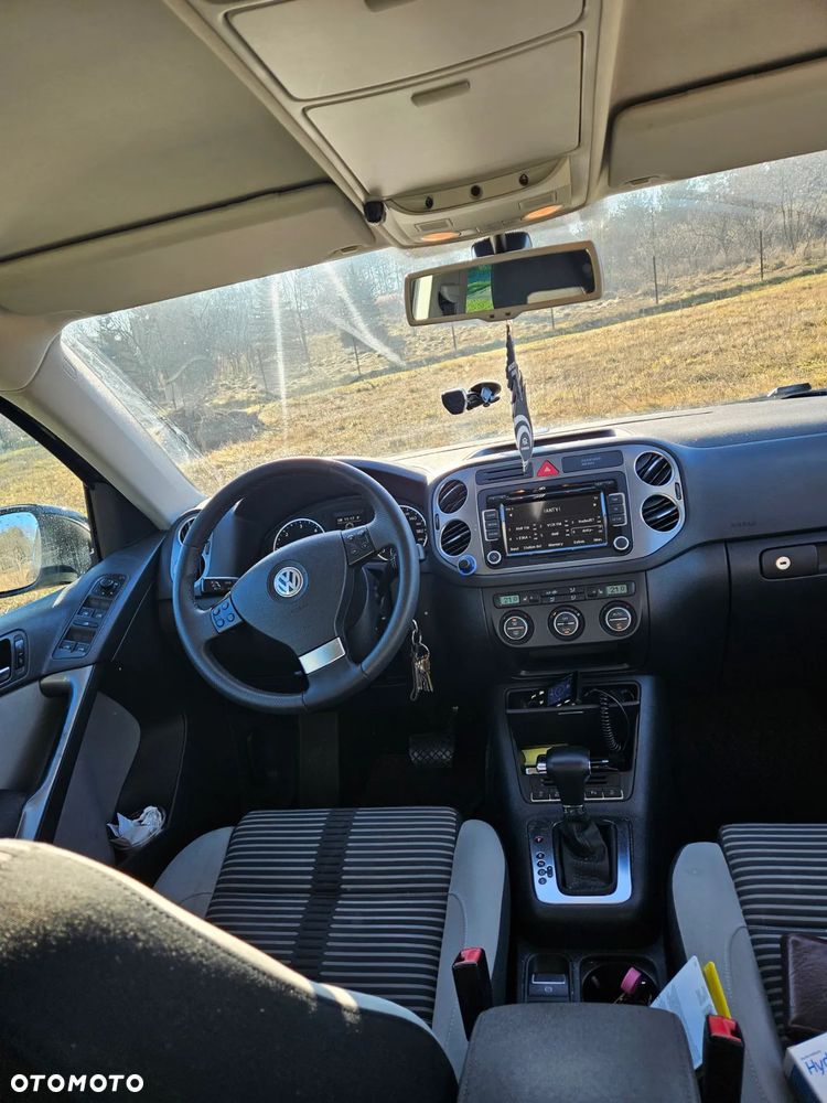 Volkswagen Tiguan 2.0 TDI 4Mot Trend DSG - 2