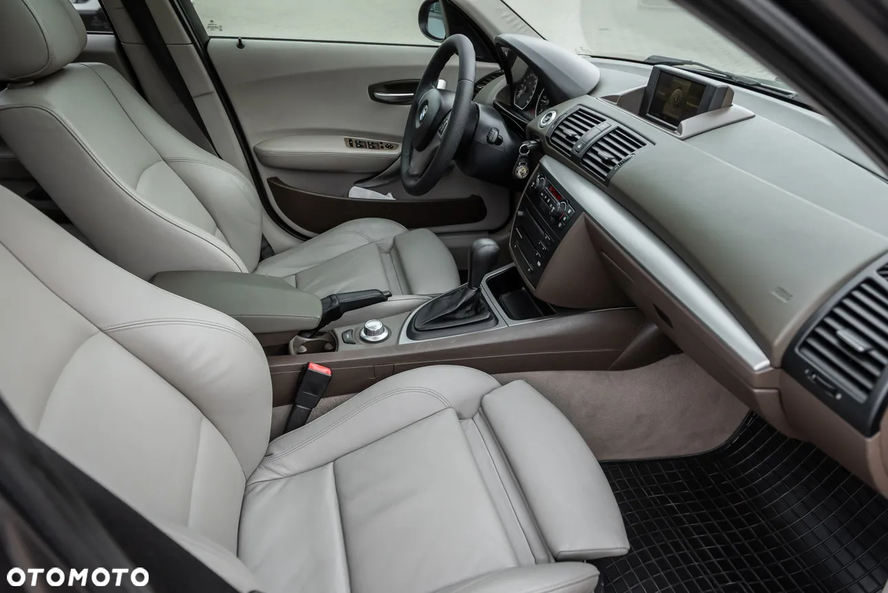 BMW Seria 1 120d - 27