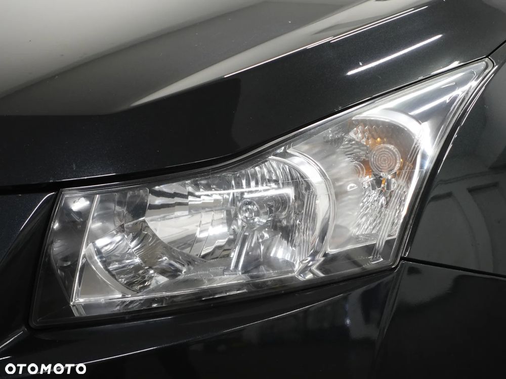 Chevrolet Cruze 1.8 LT - 13