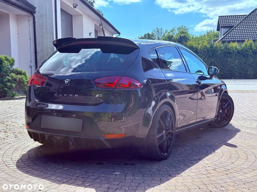 Seat Leon 2.0 T FSI Cupra R - 2